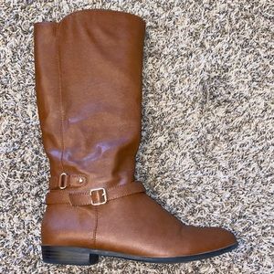 Brown-red women’s boots